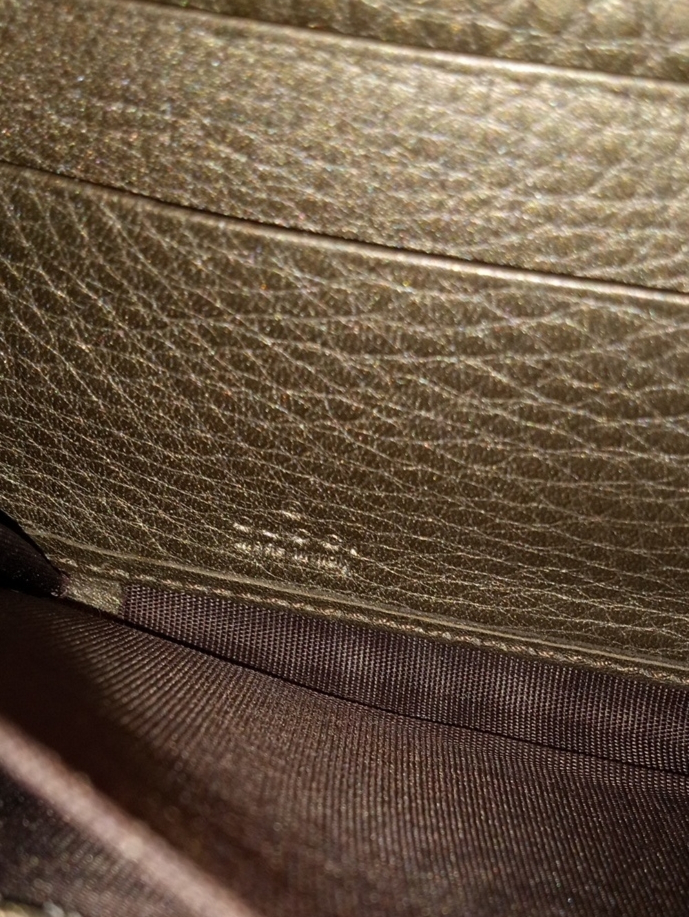 Gucci Metallic Taupe Leather Zip Wallet with Tassel - Picture 5 of 6